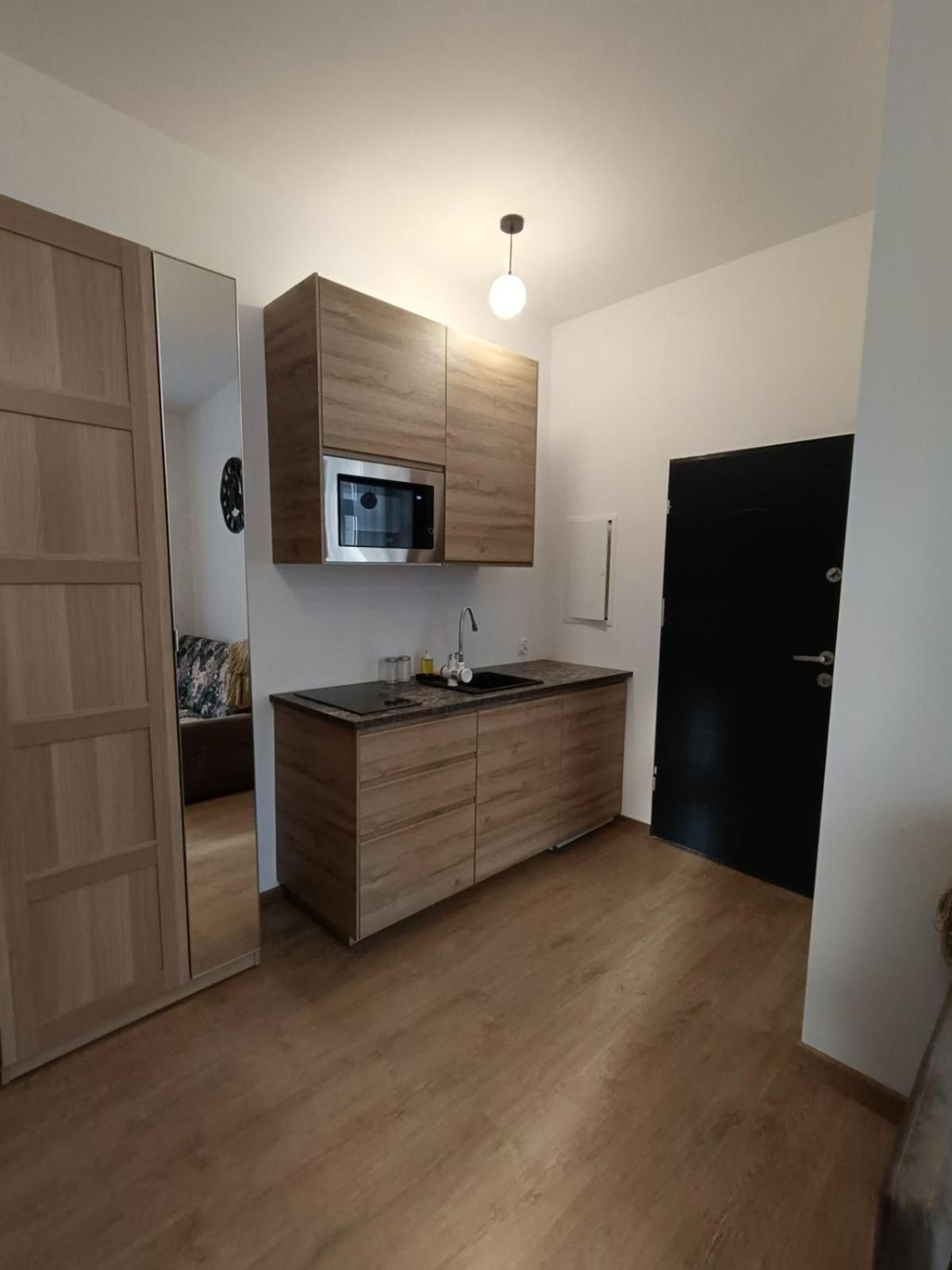 Mh Apartment Rzeszów Buitenkant foto