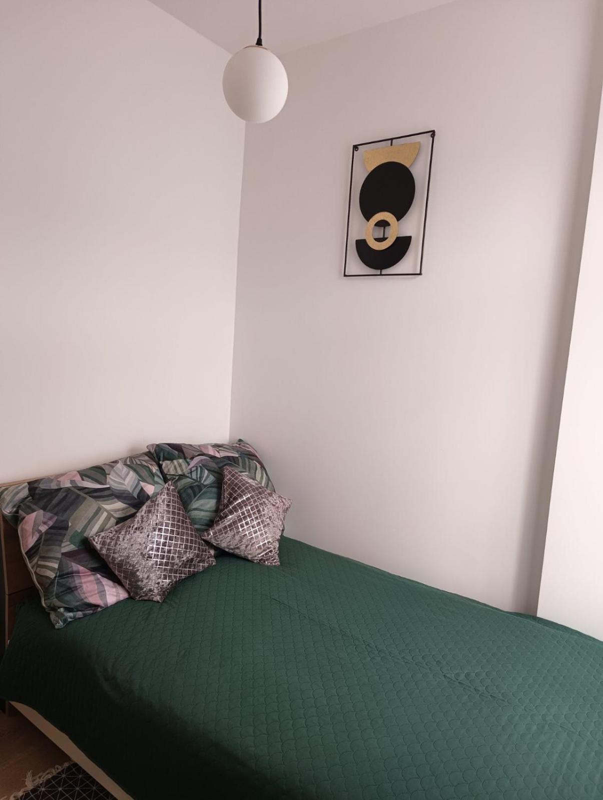 Mh Apartment Rzeszów Buitenkant foto