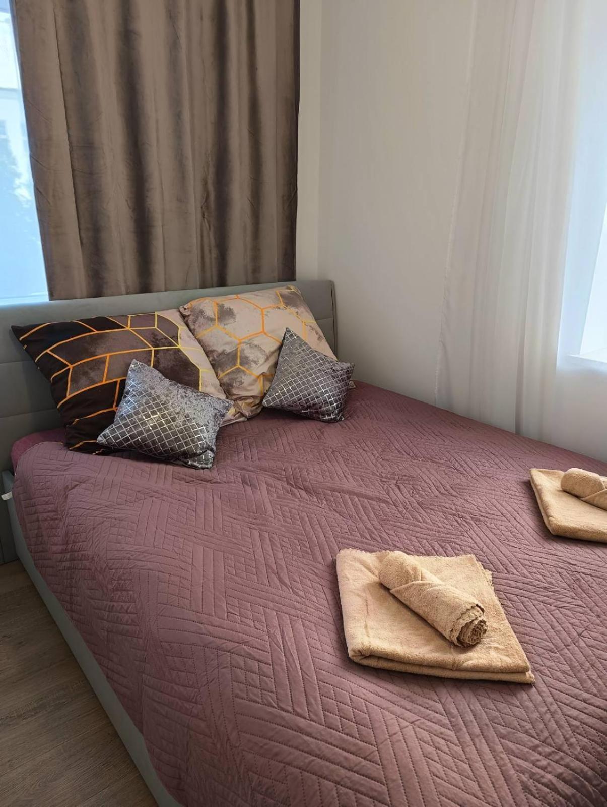 Mh Apartment Rzeszów Buitenkant foto